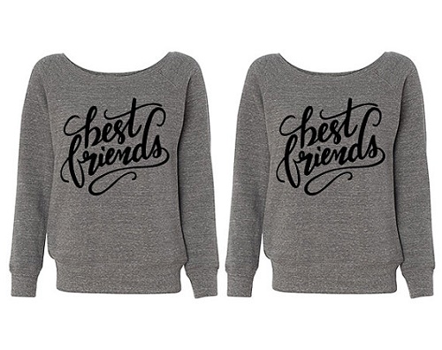 Matching sweaters "Best friends" in attractive typography