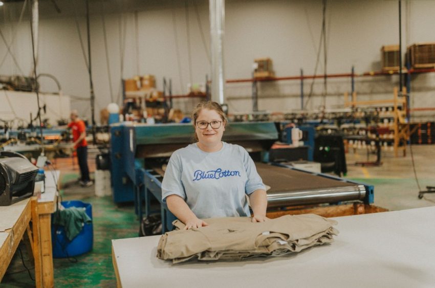 Jerzees vs. Gildan: Comparing Tees, Fleece, and Sizing