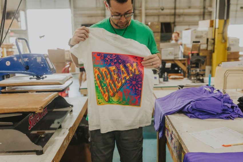 Screen Printing vs Direct-to-Film Printing