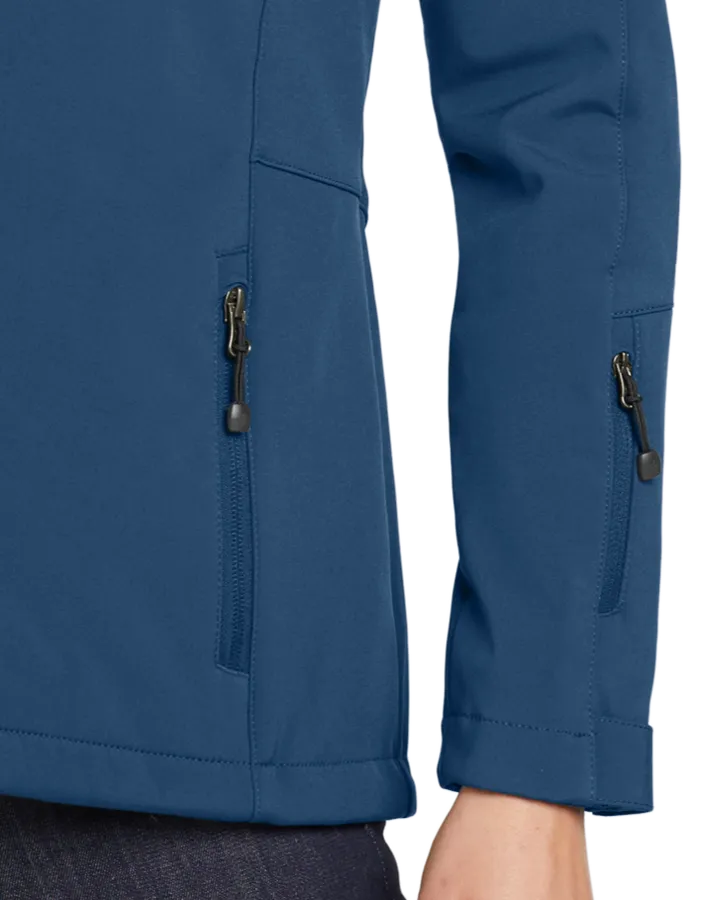 Closeup of a EB537 Eddie Bauer Ladies Hooded Soft Shell Parka
