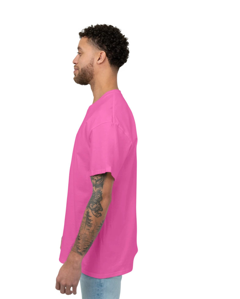Image of a model wearing a 2000 Gildan Ultra Cotton Tee