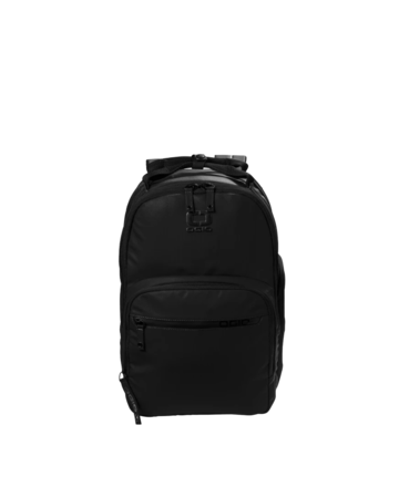 Model wearing a 91009 OGIO Commuter Transfer Pack