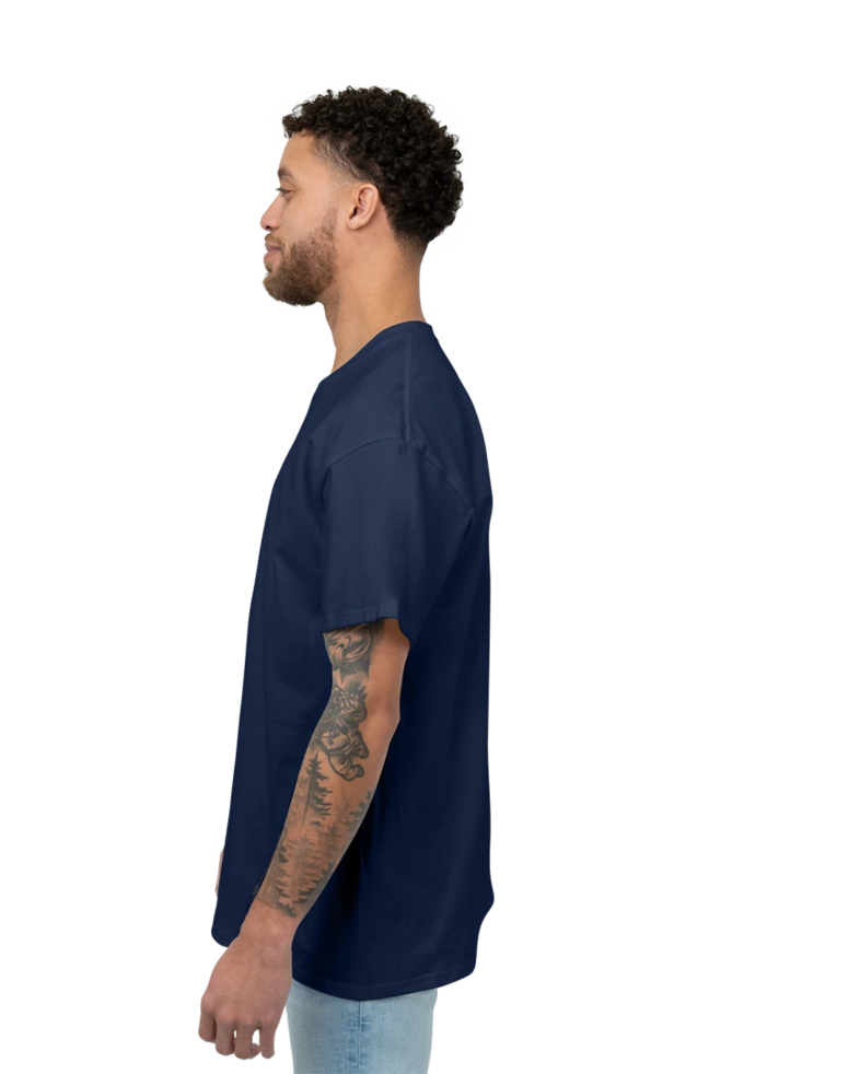 Image of a model wearing a 2000 Gildan Ultra Cotton Tee