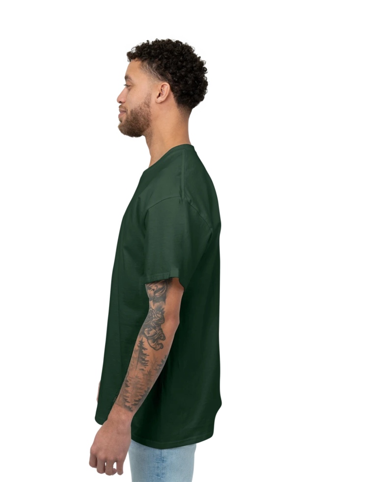 Image of a model wearing a 2000 Gildan Ultra Cotton Tee