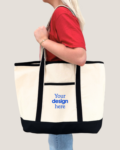 Closeup of a Q1500 Q-Tees 34.6L Large Canvas Deluxe Tote