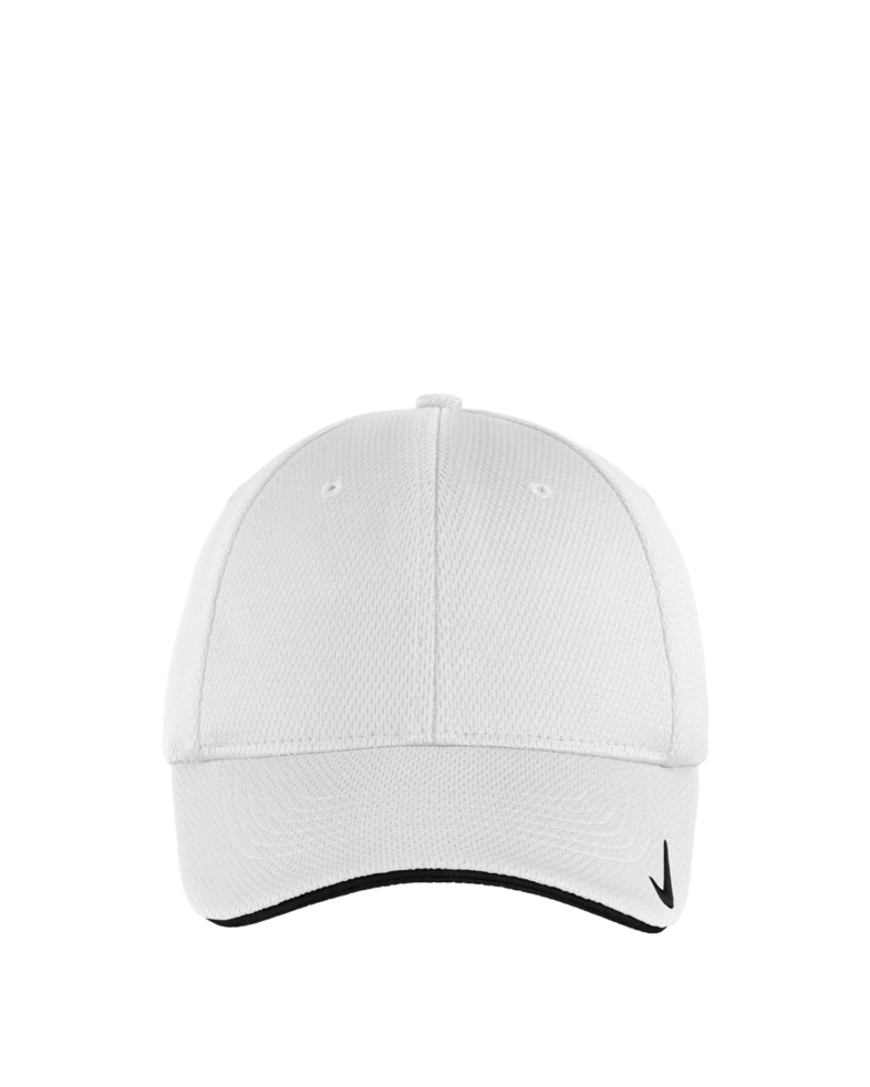 Image of a model wearing a NKFD9718 Nike Dri-FIT Stretch Mesh Sandwich Bill Cap