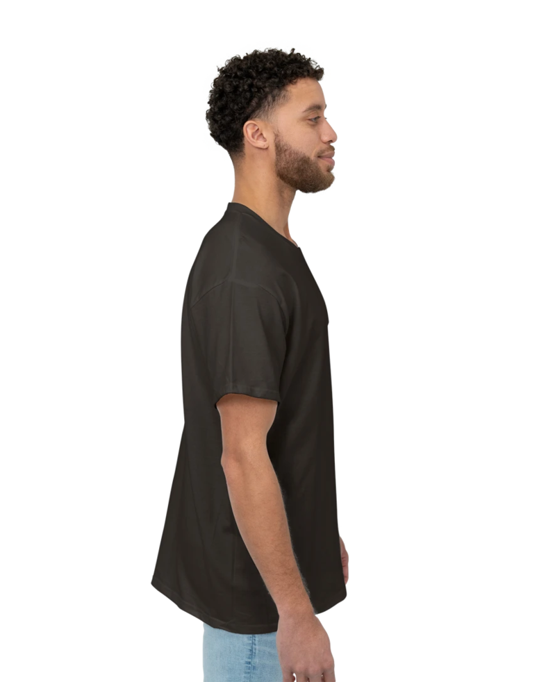 Image of a model wearing a 2000 Gildan Ultra Cotton Tee