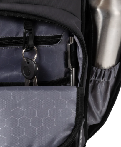 Closeup of a 91009 OGIO Commuter Transfer Pack