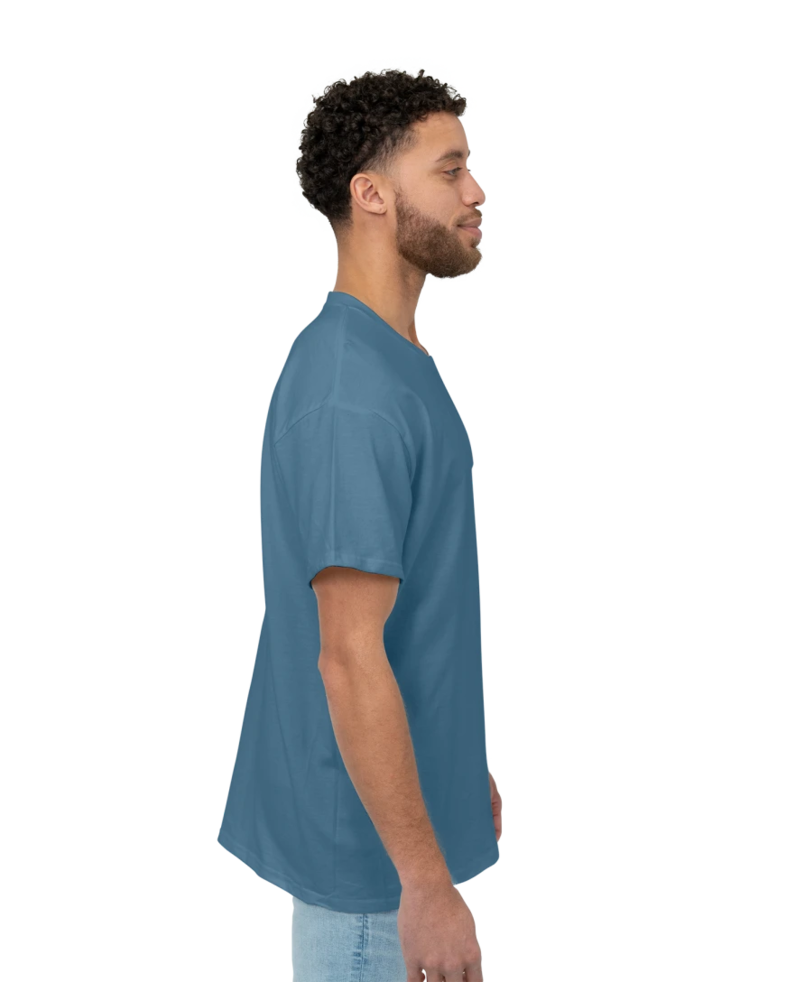Image of a model wearing a 2000 Gildan Ultra Cotton Tee